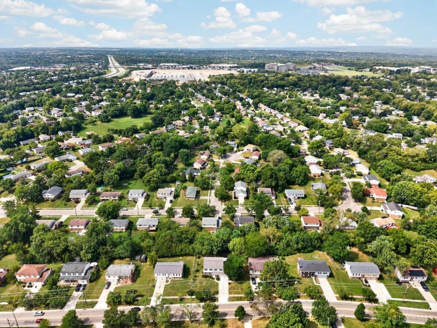 12145 Kenn Road, Springdale, OH 45240 Photo 8