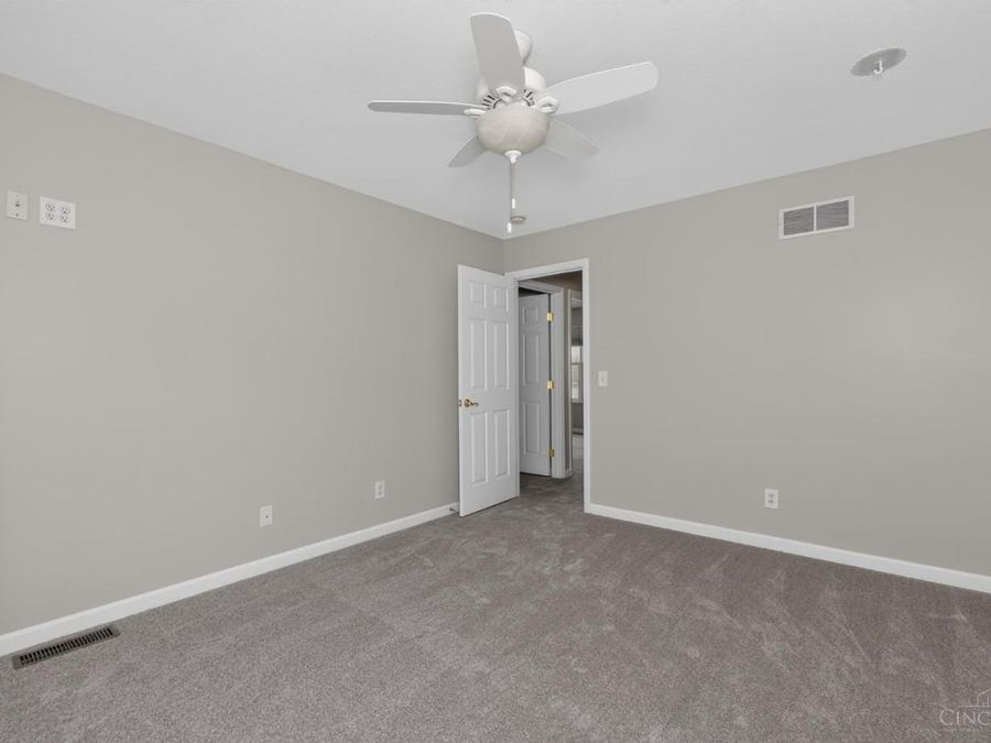 5593 Eden Ridge Drive, Green Township, OH 45247 Photo 19