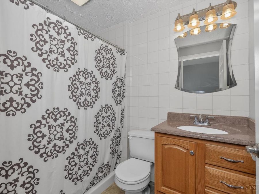 5593 Eden Ridge Drive, Green Township, OH 45247 Photo 34