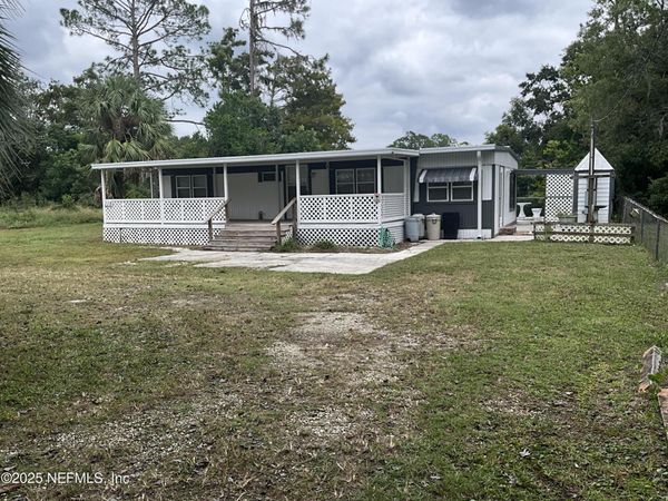 118 RIVERSIDE Avenue, Satsuma, FL 32189