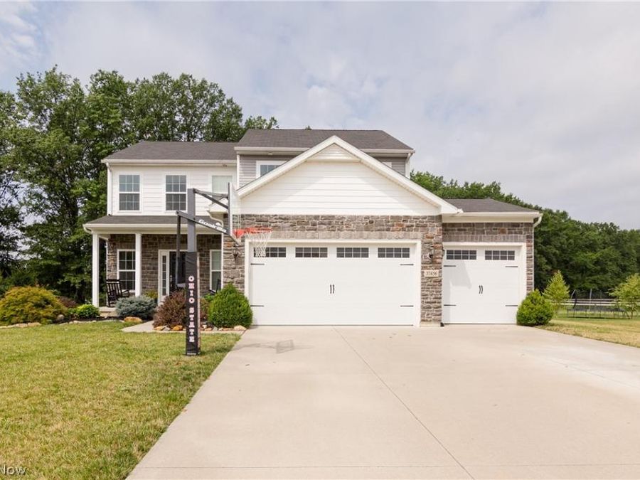 37456 W Fenwick Drive , North Ridgeville, OH 44039 Photo 1