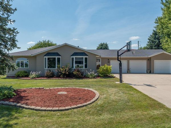 432 3rd Avenue , Pemberton, MN 56078