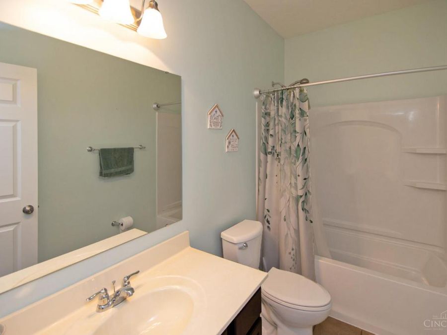 320 Huntington Drive, Hamilton Township, OH 45039 Photo 17