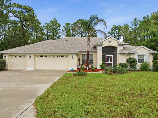4 MILBARK DRIVE , HOMOSASSA, FL 34446