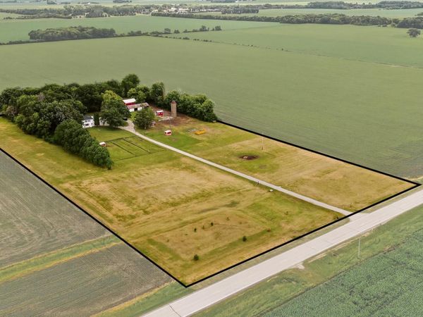 16310 750th Street , Hayfield, MN 55940