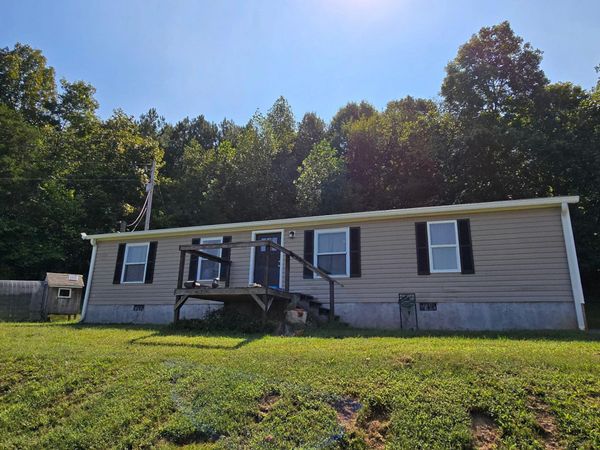 339 County Road 61 , Riceville 37370