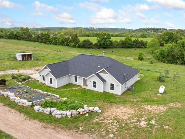 307 Whitetail Drive , Harrison, AR 72601