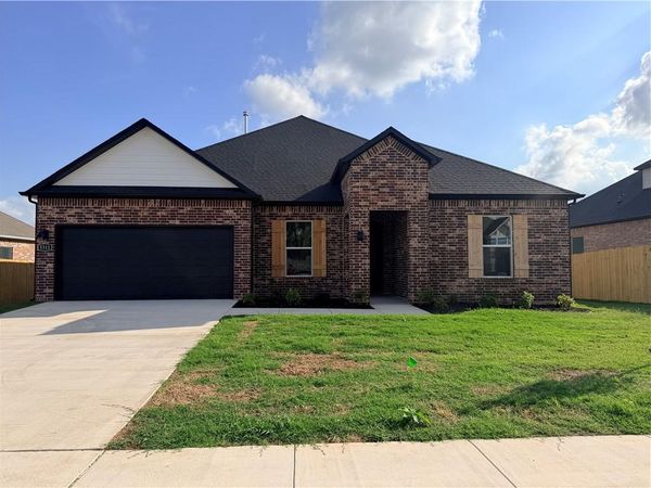 5311 Annika Avenue , Springdale, AR 72762
