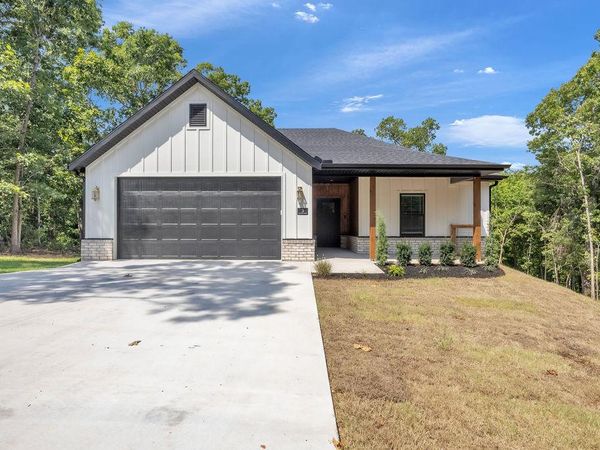 3 Hawthorn Circle , Bella Vista, AR 72715