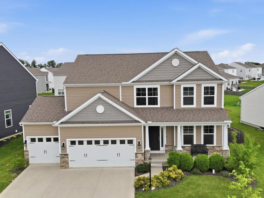 283 Mahogany Lane , Commercial Point, OH 43116 Photo 1