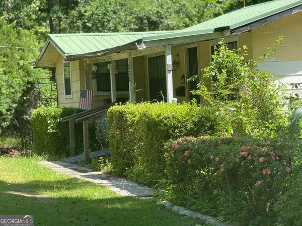 220 Presley Drive, Abbeville, AL 36027