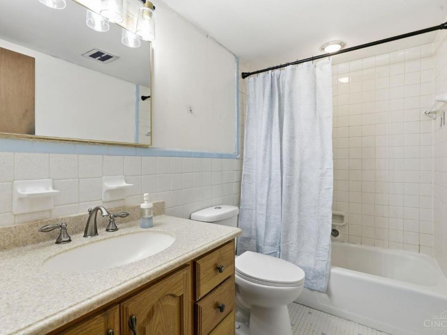 7975 Pfeiffer Road, Montgomery, OH 45242 Photo 23