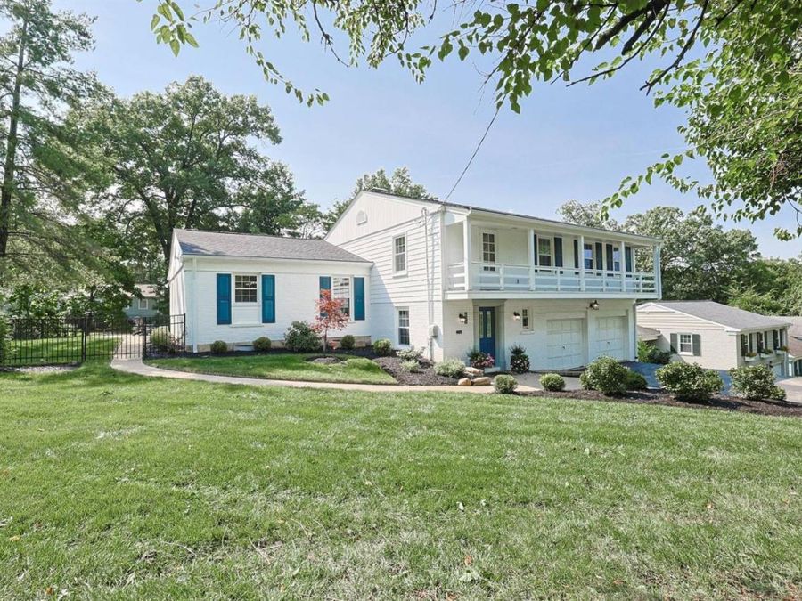 4006 Miami Rd, Mariemont, OH 45227 Photo 2
