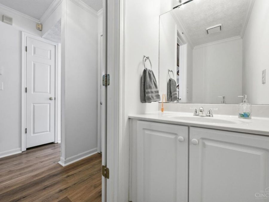 9737 Troon Court, Unit 1D, Blue Ash, OH 45241 Photo 6