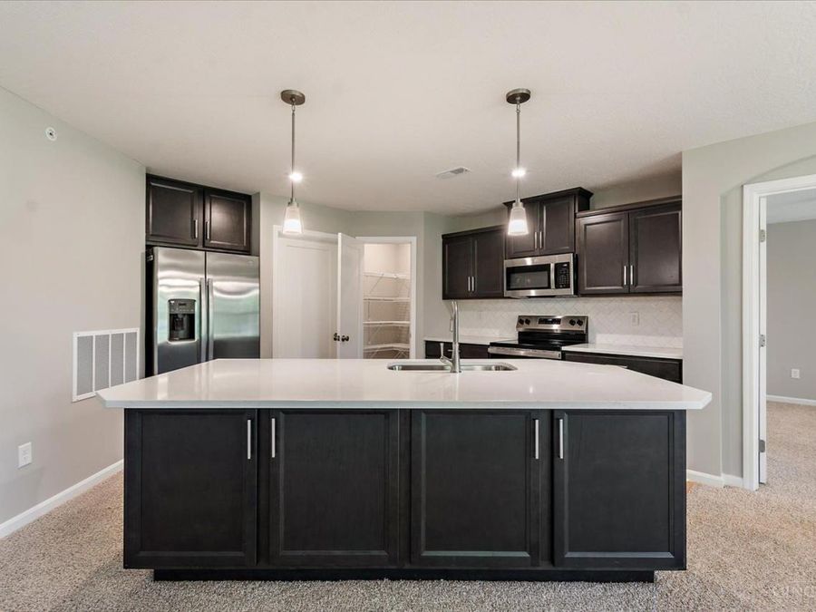 523 Tradition Ridge, Unit 81204, Union Township, OH 45245 Photo 3