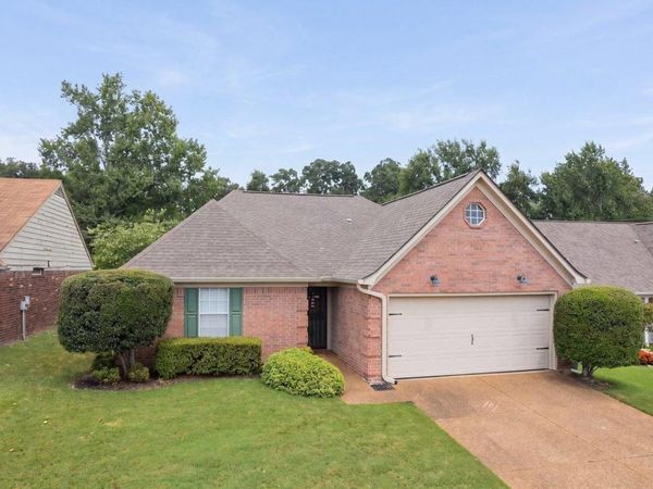 9590 DALY DR, Lakeland, TN 38002