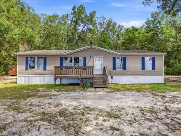 3562 NW 20TH AVENUE , BELL, FL 32619