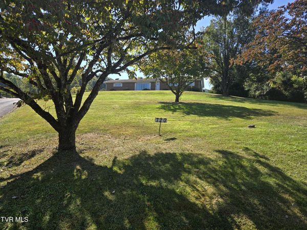 720 North Mohawk Drive, Erwin, TN 37650