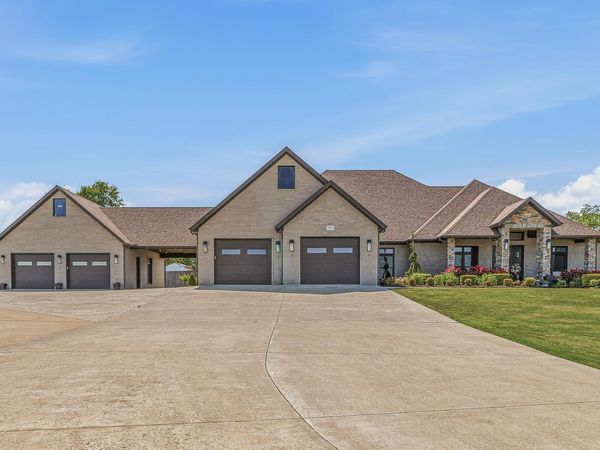 4208 Kingshighway W , Paragould, AR 72450