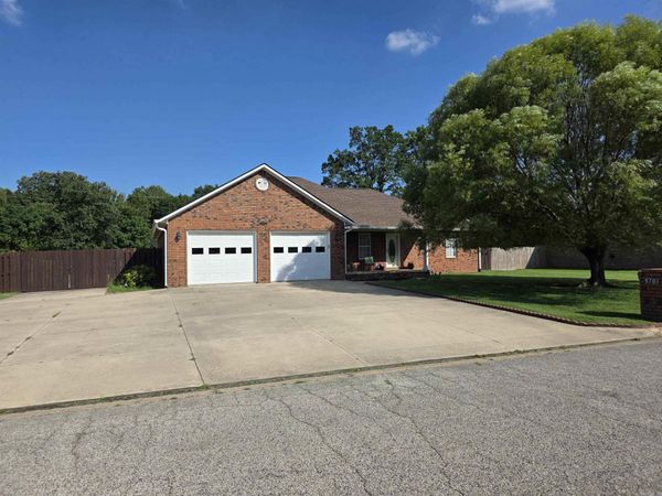 5703 27th S , Paragould, AR 72450