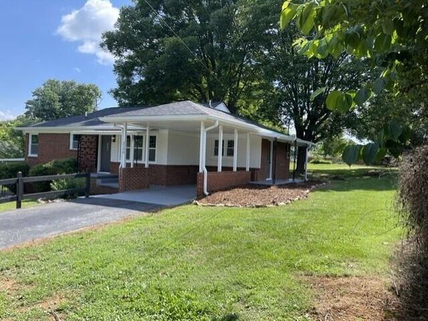 2130 Orchard Street, Morristown, TN 37814