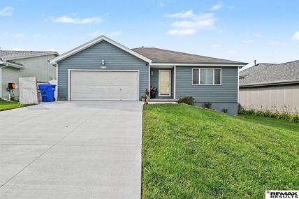 8535 Sheffield Street, Omaha, NE 68122