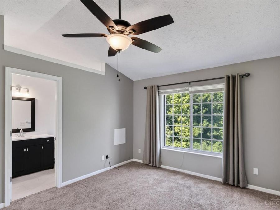 5574 Regimental Place, Cincinnati, OH 45239 Photo 24