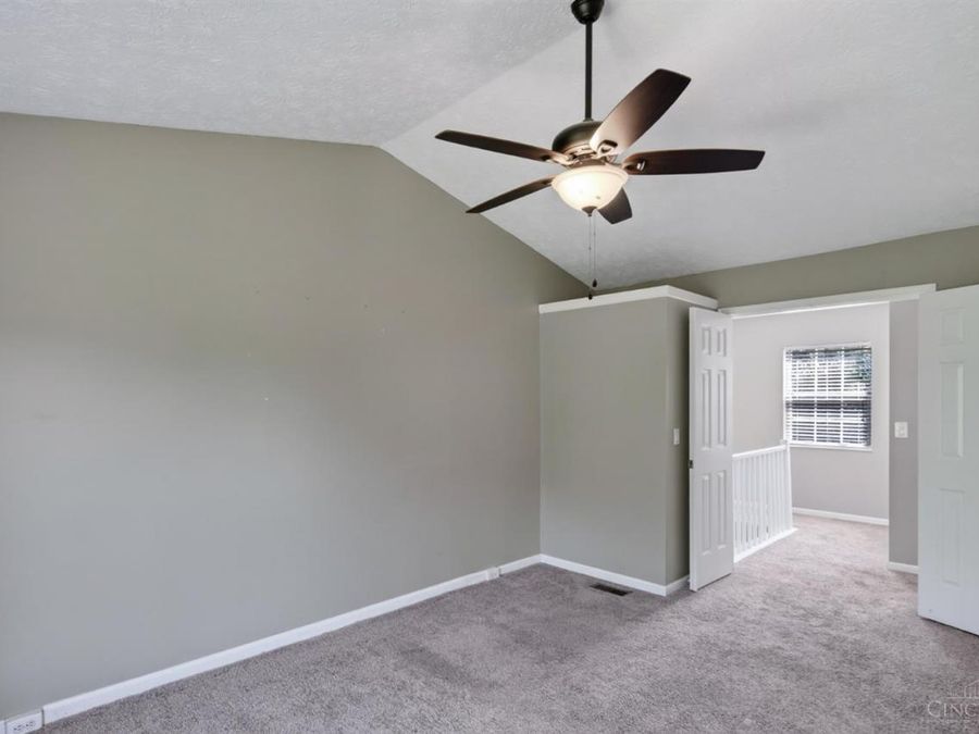 5574 Regimental Place, Cincinnati, OH 45239 Photo 26