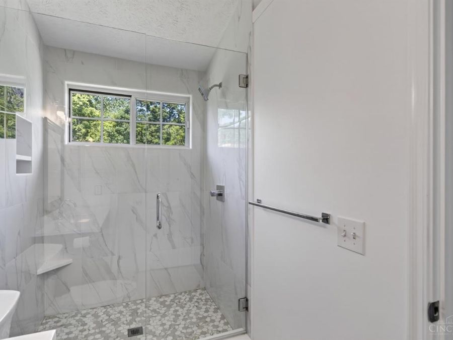 5574 Regimental Place, Cincinnati, OH 45239 Photo 28