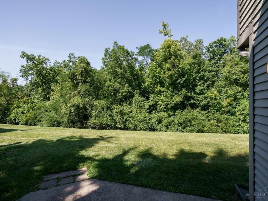 5574 Regimental Place, Cincinnati, OH 45239 Photo 38