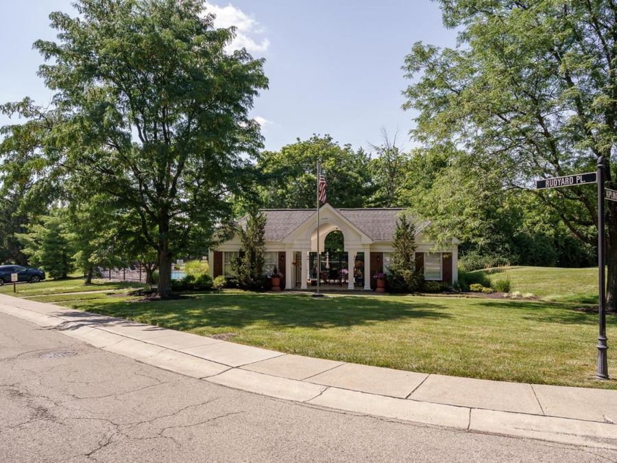 5574 Regimental Place, Cincinnati, OH 45239 Photo 39