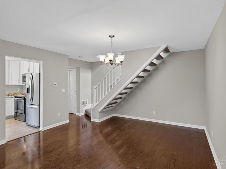5574 Regimental Place, Cincinnati, OH 45239 Photo 9