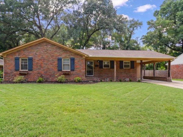 1127 PERKINS TER, Memphis, TN 38117