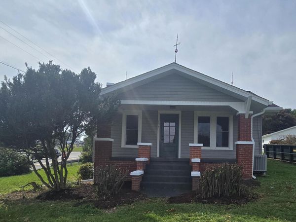 105 Grove Street, Gray, TN 37615
