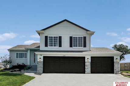 8204 N 175 Avenue, Bennington, NE 68007