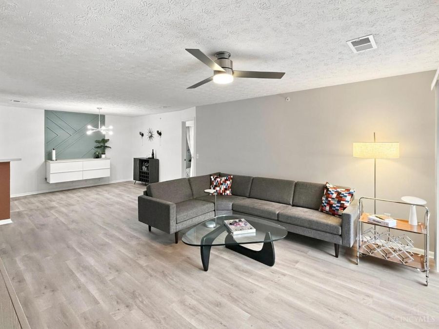 8390 Spring Valley Court, Unit 206, West Chester, OH 45069 Photo 10