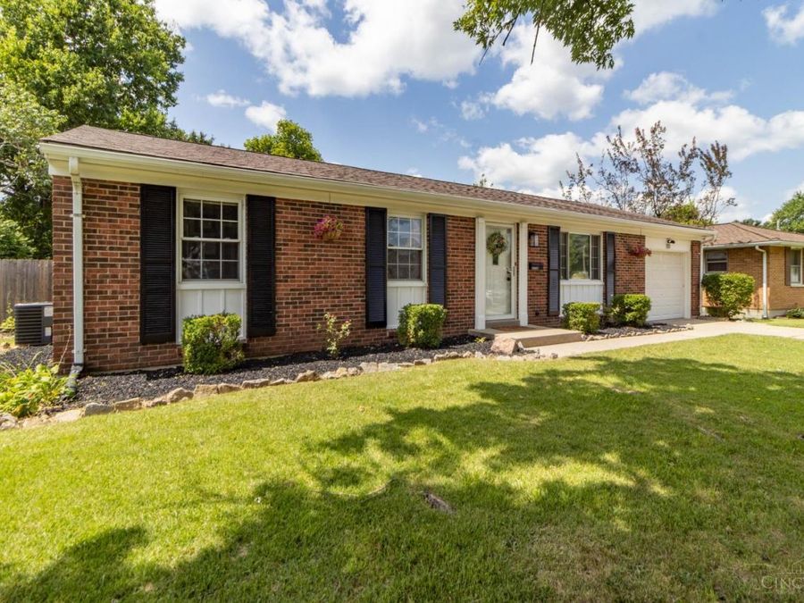 111 Crowthers Drive, Hamilton, OH 45013 Photo 3