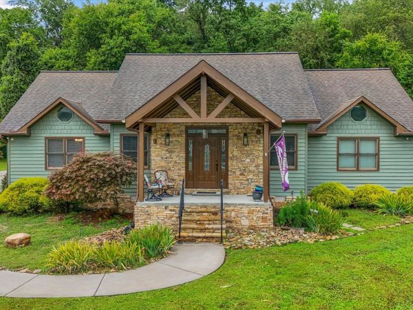 2939 Deep River Drive, Sevierville, TN 37876