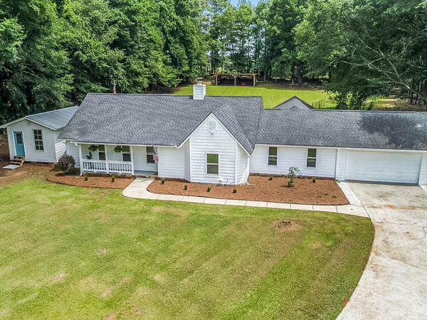 135 Dixie Lane, Covington, GA 30014