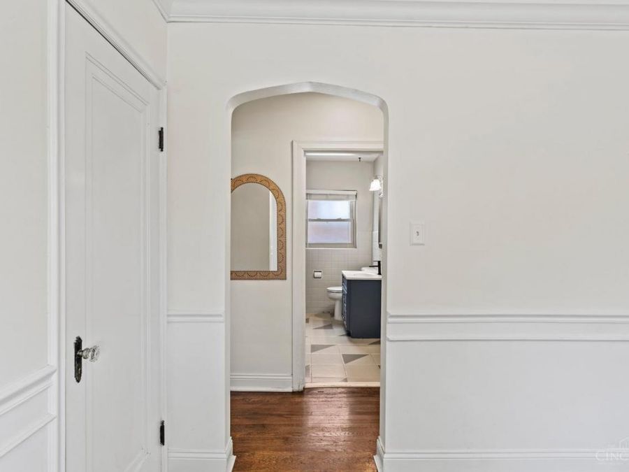 2402 Langdon Farm Road, Cincinnati, OH 45237 Photo 14