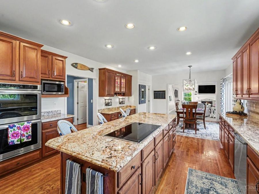 579 Ridgestone Drive, Anderson Township, OH 45255 Photo 13