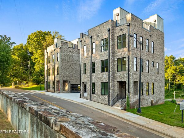 3082 Fort Dickerson Rd, Knoxville, TN 37920