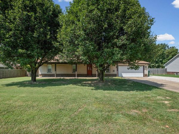 267 NANCYE REEDER DR, Munford, TN 38058