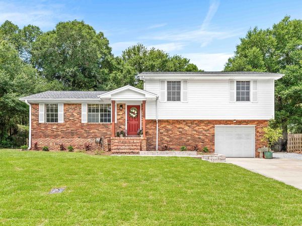 611 Benning Drive, Destin, FL 32541