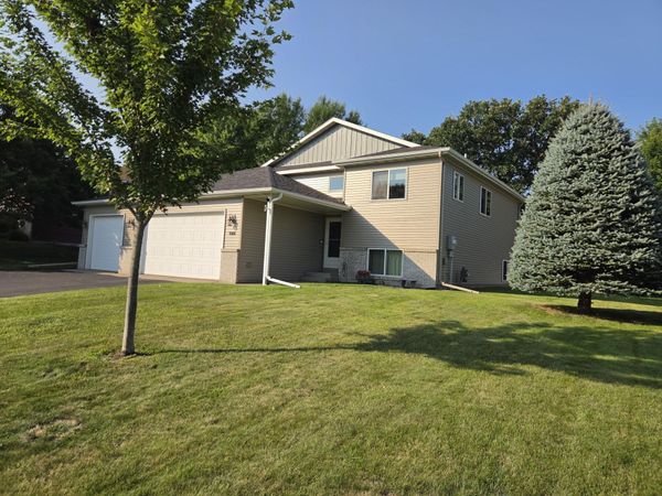 1819 Eastern Star Loop , Sauk Rapids, MN 56379