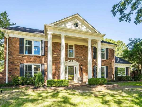 2243 W GLENALDEN DR, Germantown, TN 38139