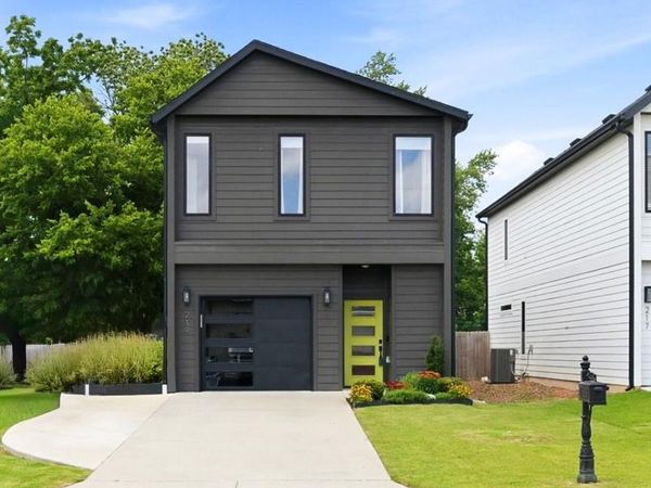 219 W Birch Street , Rogers, AR 72756