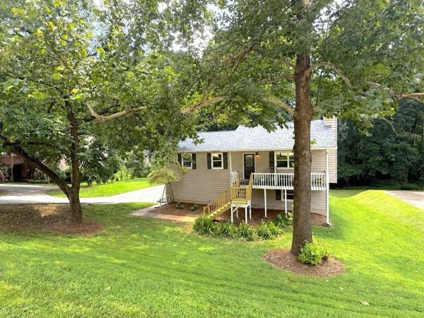 205 Shallowford Road NW, Kennesaw, GA 30144