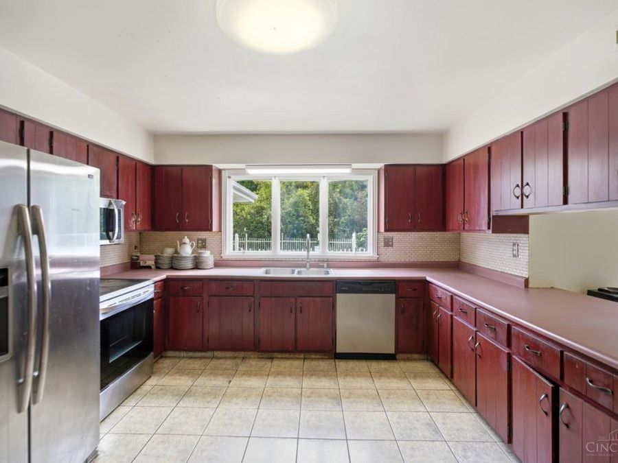 1925 Greenpine Drive, Springfield Township, OH 45231 Photo 19