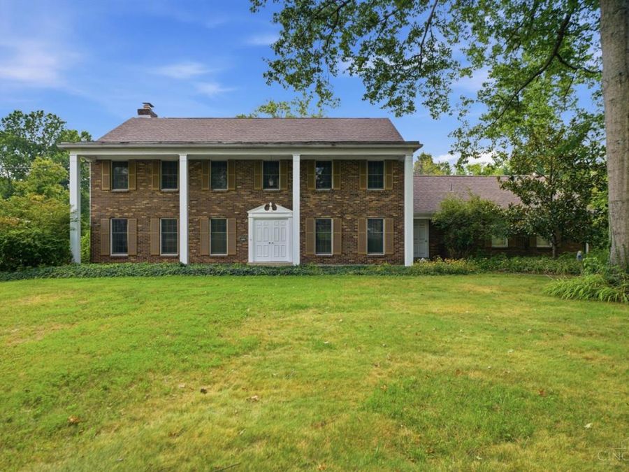 1925 Greenpine Drive, Springfield Township, OH 45231 Photo 2